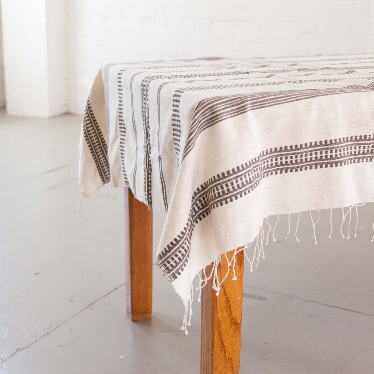 Aden Cotton Tablecloth 96x54