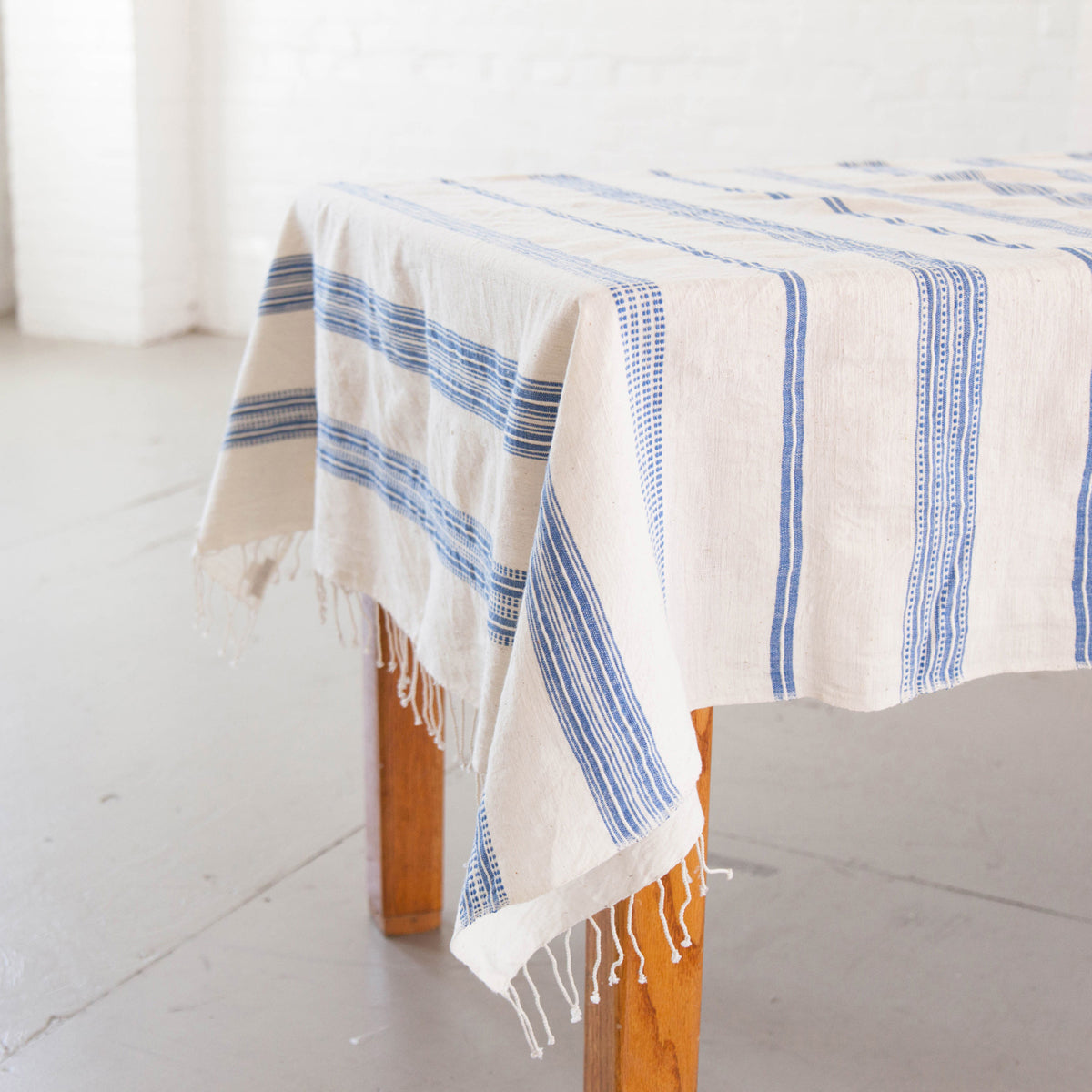 Aden Cotton Tablecloth 96x54